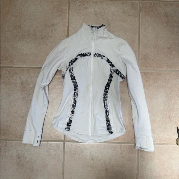 Lululemon Athletica Define - Picture 1 of 10